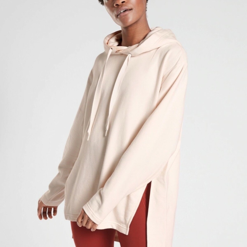 Athleta Yogi high-low cream hoodie sweatshirt EUC size S athleisure, gym, sporty